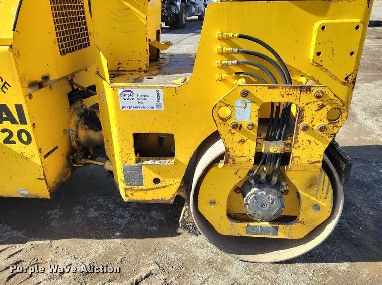 image for item EA2865 Sakai SW320 double drum vibratory roller