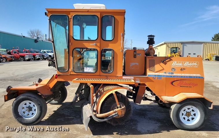 image for item EA2866 1997 Broce RJ300 broom