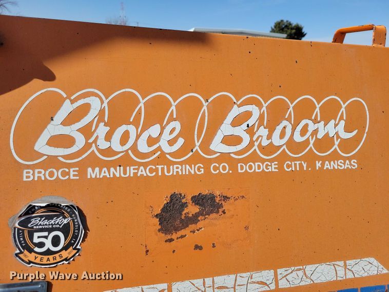 image for item EA2866 1997 Broce RJ300 broom