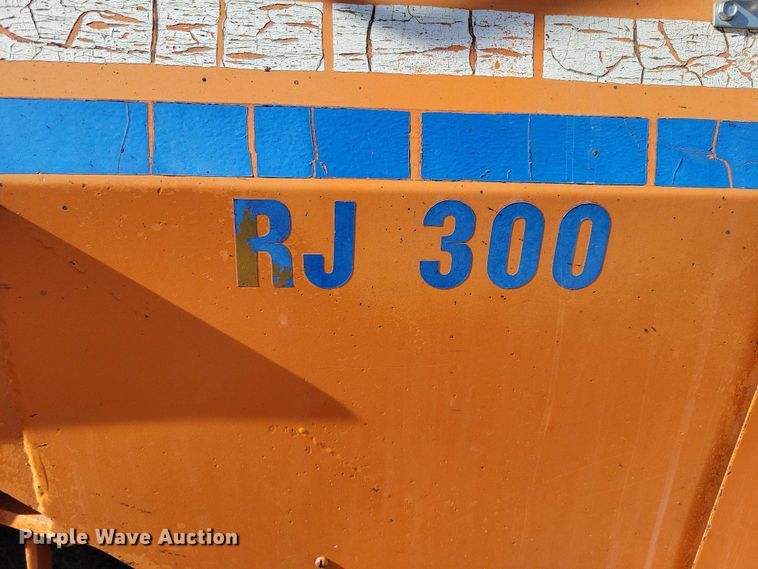 image for item EA2866 1997 Broce RJ300 broom