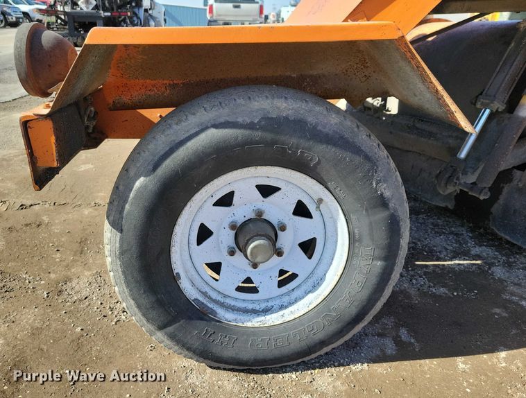 image for item EA2866 1997 Broce RJ300 broom