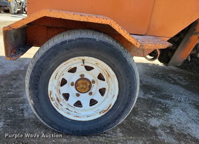 image for item EA2866 1997 Broce RJ300 broom