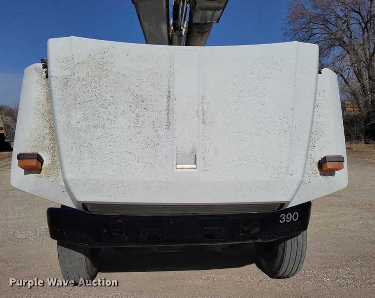 image for item EA2869 1991 Ford F800 bucket truck