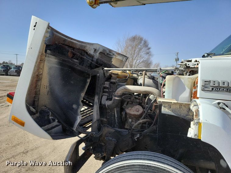 image for item EA2869 1991 Ford F800 bucket truck