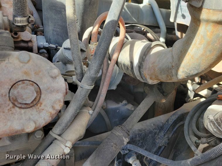 image for item EA2869 1991 Ford F800 bucket truck