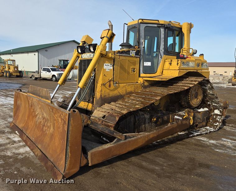 image for item EB1282 1998 Caterpillar D6R LGP dozer