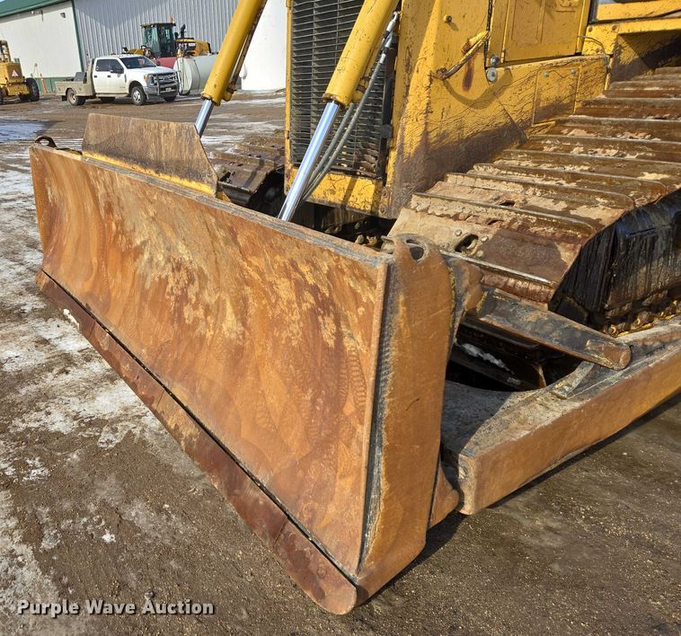 image for item EB1282 1998 Caterpillar D6R LGP dozer