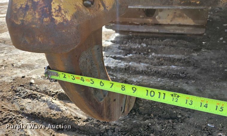 image for item EB1282 1998 Caterpillar D6R LGP dozer