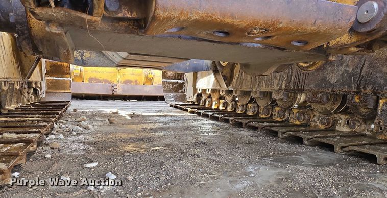 image for item EB1282 1998 Caterpillar D6R LGP dozer