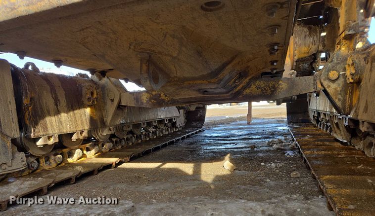 image for item EB1282 1998 Caterpillar D6R LGP dozer