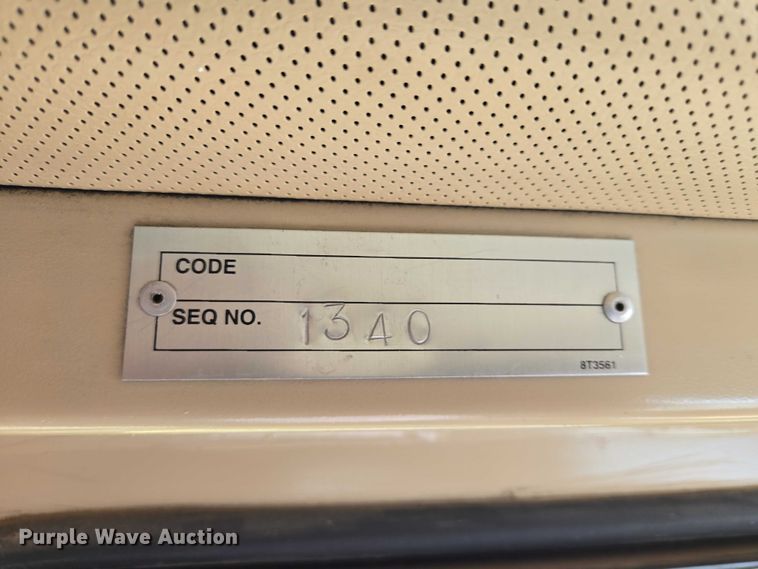 image for item EB1282 1998 Caterpillar D6R LGP dozer