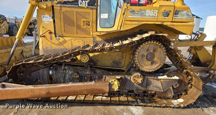 image for item EB1282 1998 Caterpillar D6R LGP dozer