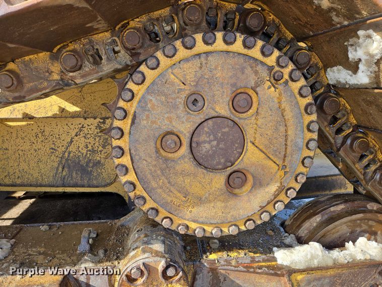 image for item EB1282 1998 Caterpillar D6R LGP dozer