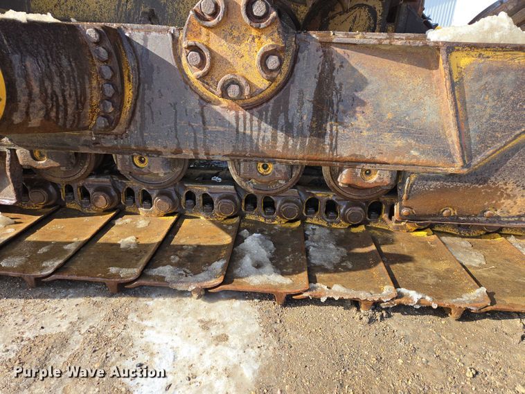 image for item EB1282 1998 Caterpillar D6R LGP dozer