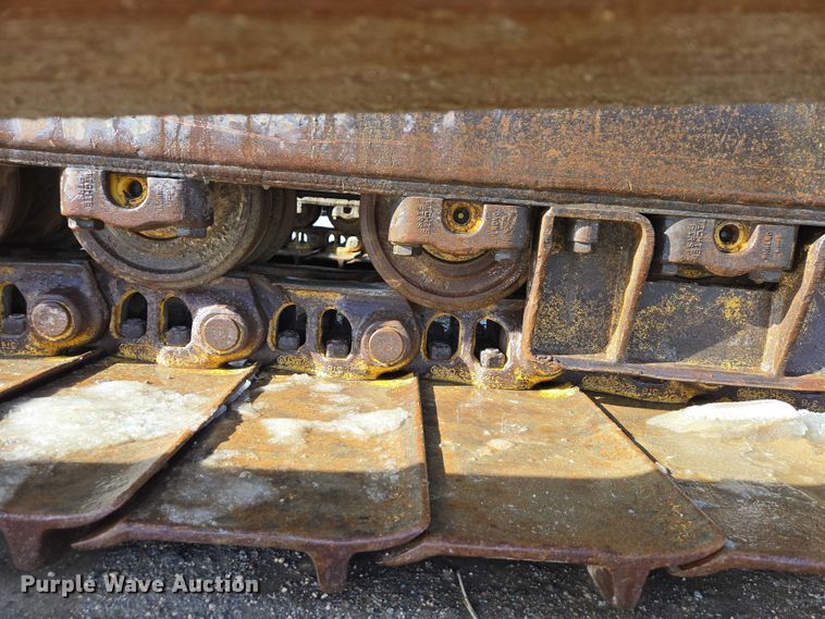 image for item EB1282 1998 Caterpillar D6R LGP dozer