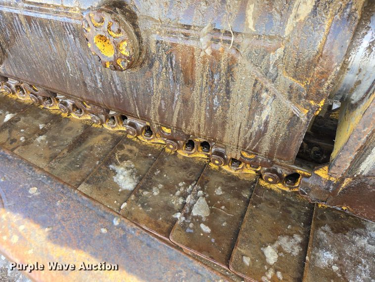 image for item EB1282 1998 Caterpillar D6R LGP dozer