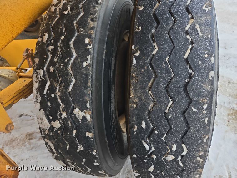 image for item EB1285 2008 R Way Trailer T5123QUAD bottom dump trailer