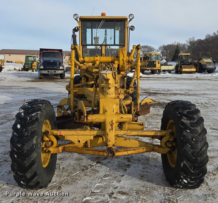 image for item EB1286 1964 Caterpillar 120 motor grader
