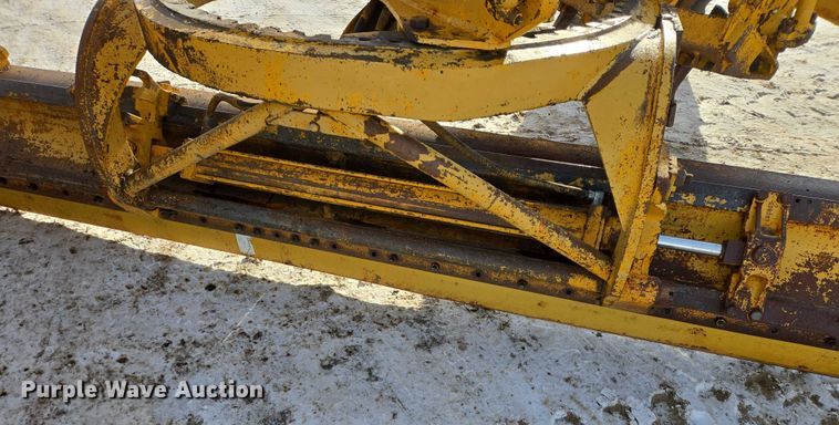image for item EB1286 1964 Caterpillar 120 motor grader