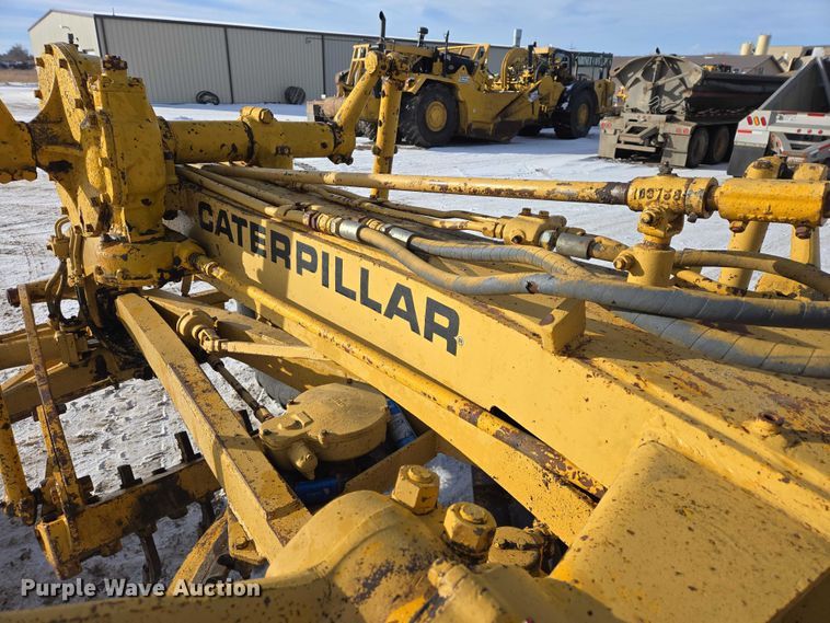 image for item EB1286 1964 Caterpillar 120 motor grader