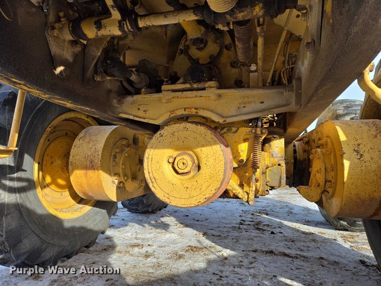 image for item EB1286 1964 Caterpillar 120 motor grader