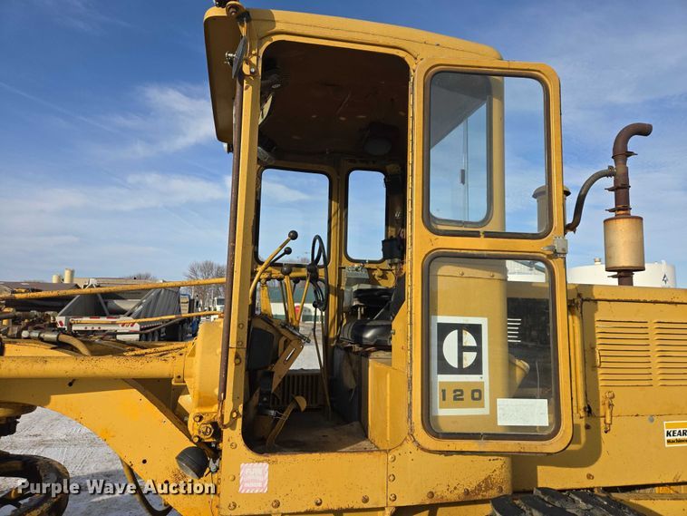 image for item EB1286 1964 Caterpillar 120 motor grader