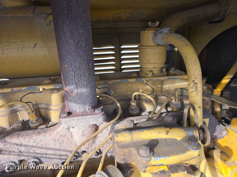 image for item EB1286 1964 Caterpillar 120 motor grader