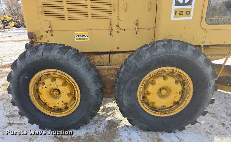 image for item EB1286 1964 Caterpillar 120 motor grader