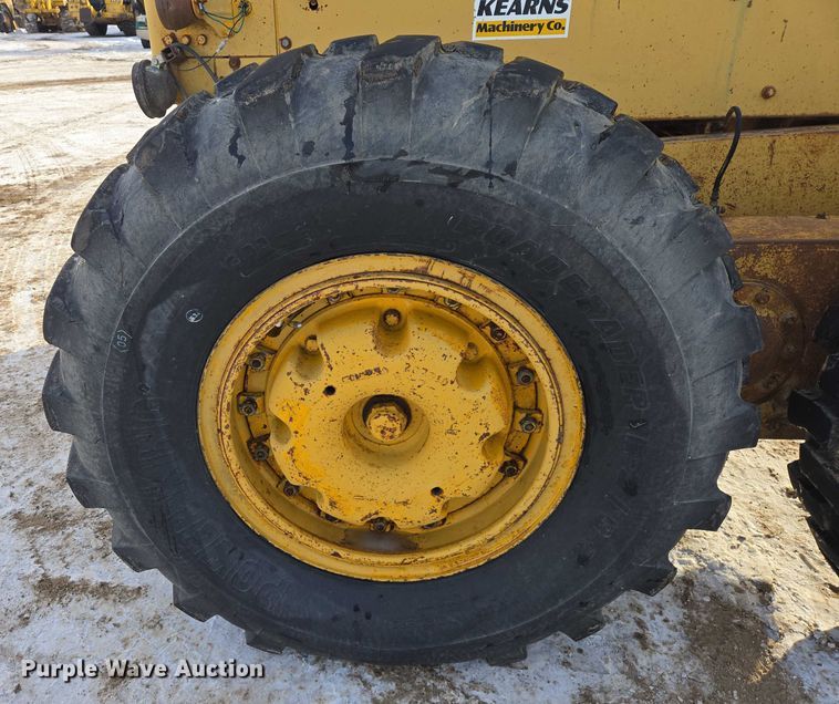 image for item EB1286 1964 Caterpillar 120 motor grader