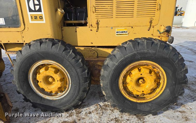 image for item EB1286 1964 Caterpillar 120 motor grader