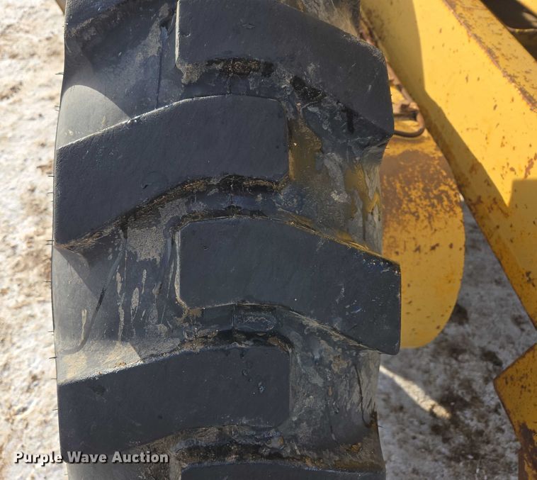 image for item EB1286 1964 Caterpillar 120 motor grader