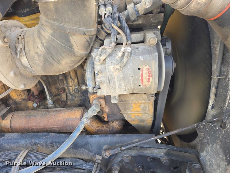 image for item EB1287 2007 Kenworth T800 semi truck