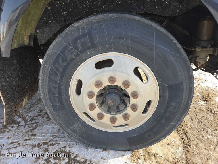 image for item EB1287 2007 Kenworth T800 semi truck