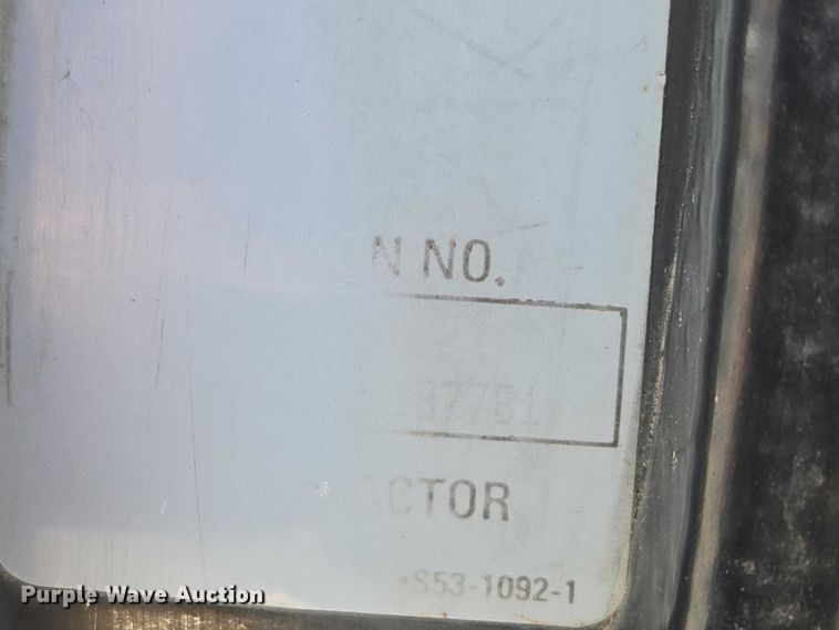 image for item EB1287 2007 Kenworth T800 semi truck