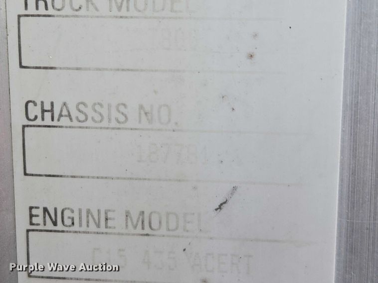 image for item EB1287 2007 Kenworth T800 semi truck