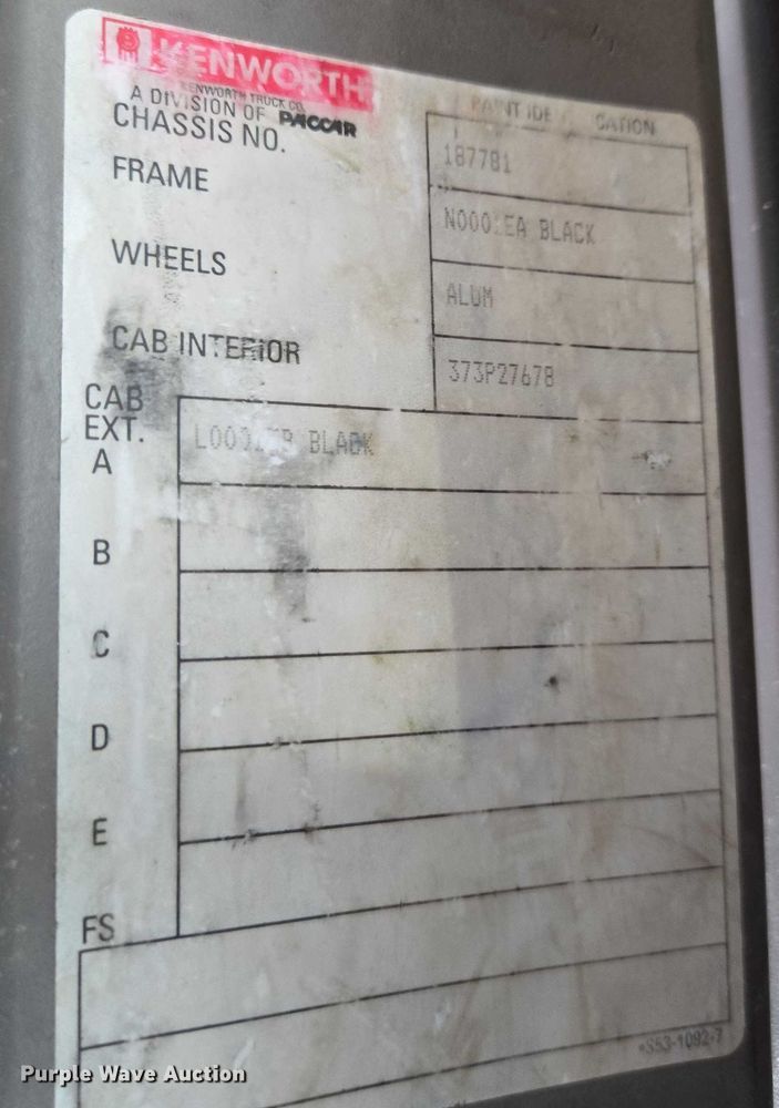 image for item EB1287 2007 Kenworth T800 semi truck