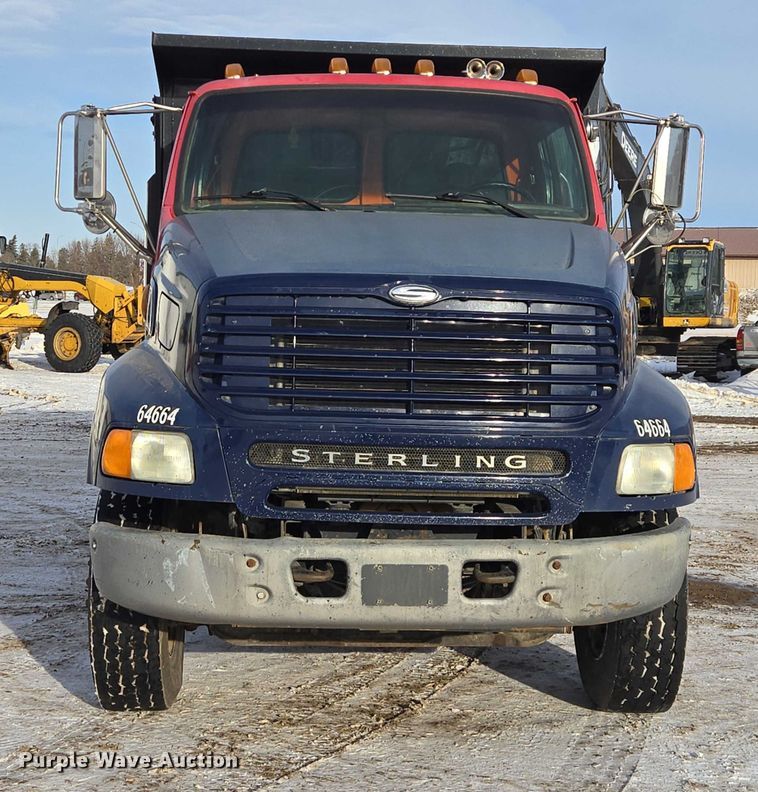 image for item EB1288 2004 Sterling L8500 dump truck