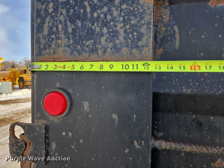 image for item EB1288 2004 Sterling L8500 dump truck