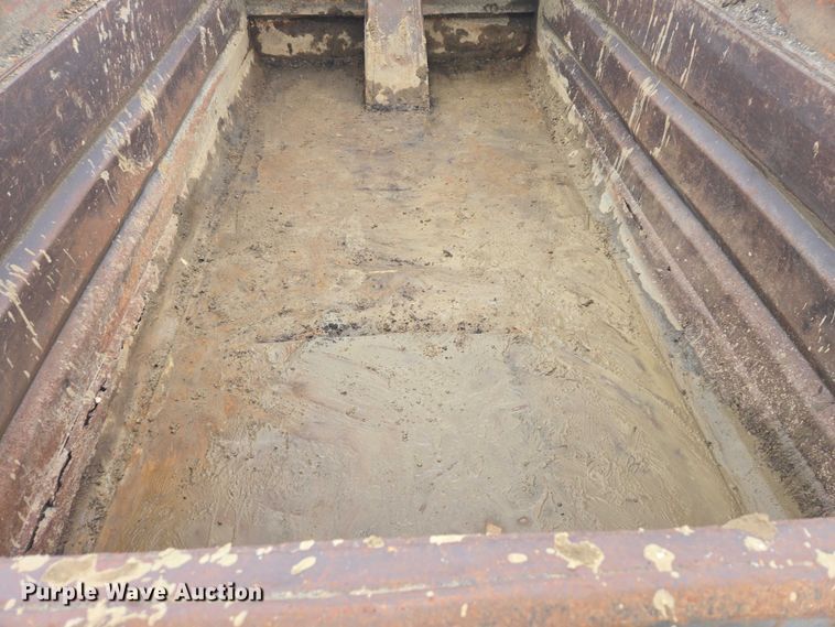 image for item EB1288 2004 Sterling L8500 dump truck