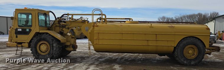 image for item EB1289 1993 Caterpillar 613C water wagon