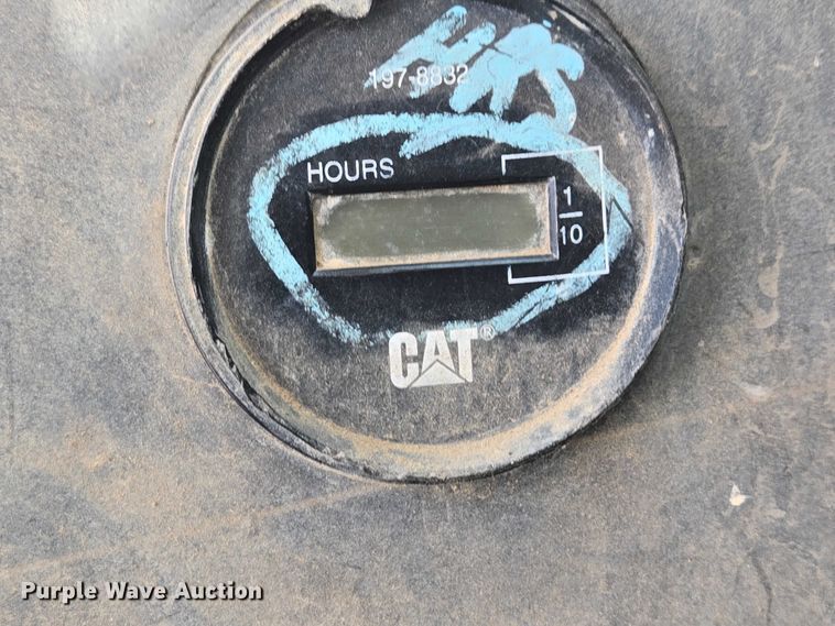 image for item EB1289 1993 Caterpillar 613C water wagon