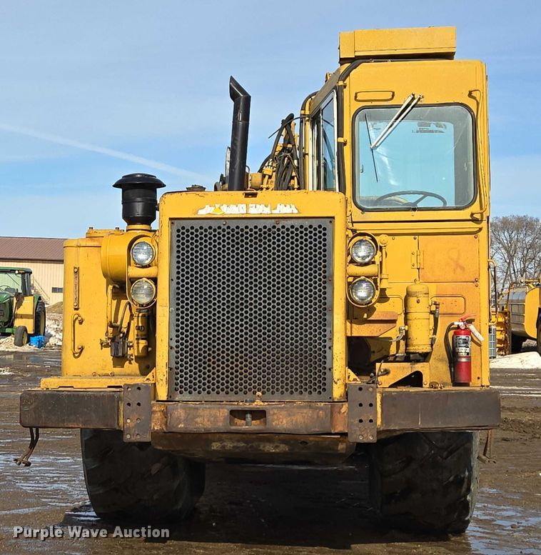 image for item EB1290 1982 Caterpillar 627B conventional scraper 