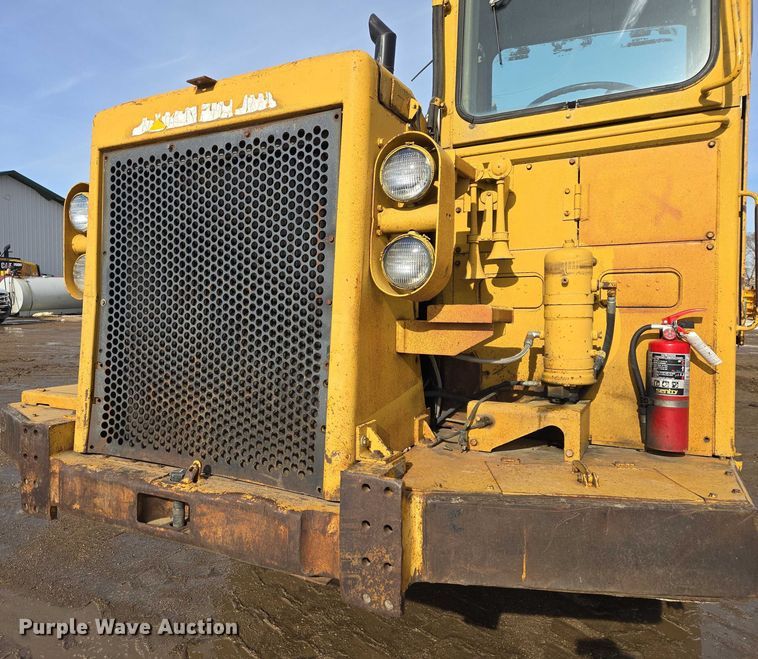 image for item EB1290 1982 Caterpillar 627B conventional scraper 