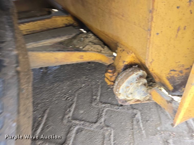 image for item EB1290 1982 Caterpillar 627B conventional scraper 