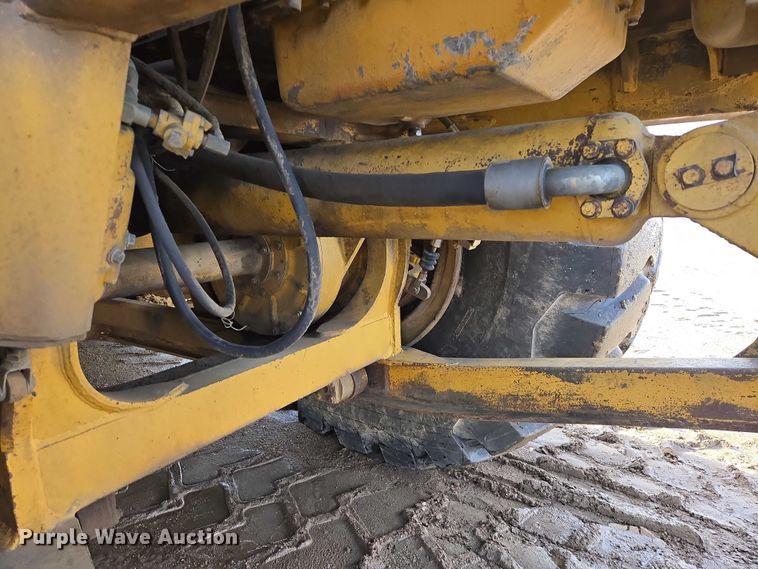 image for item EB1290 1982 Caterpillar 627B conventional scraper 