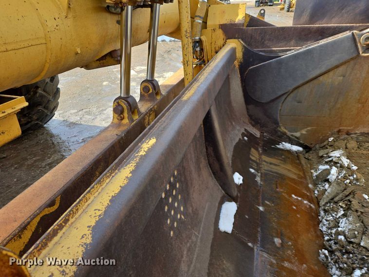 image for item EB1290 1982 Caterpillar 627B conventional scraper 