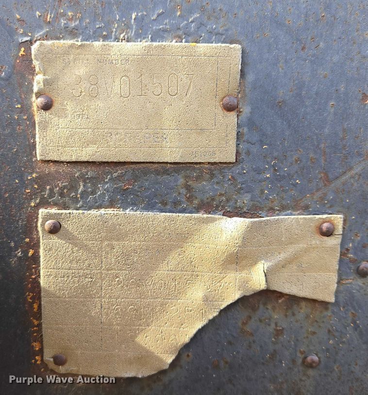 image for item EB1290 1982 Caterpillar 627B conventional scraper 