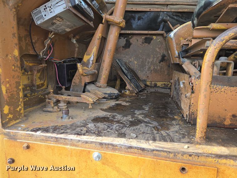 image for item EB1290 1982 Caterpillar 627B conventional scraper 