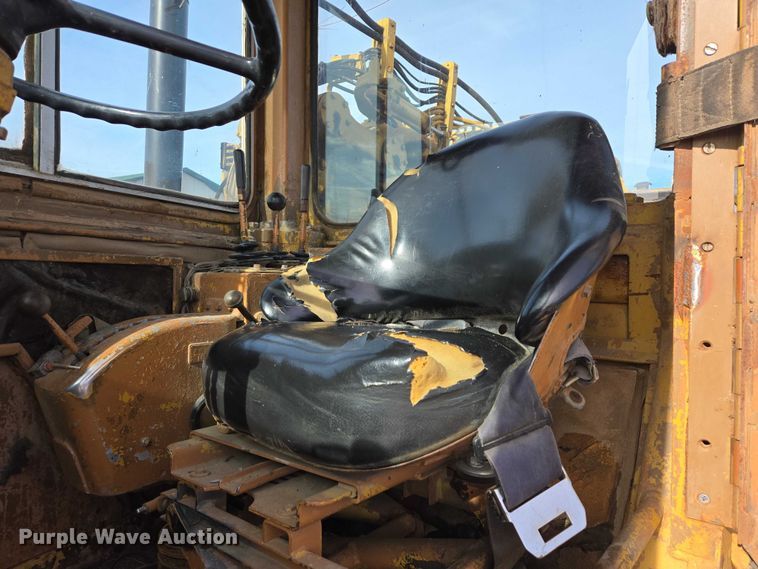 image for item EB1290 1982 Caterpillar 627B conventional scraper 