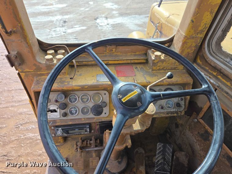 image for item EB1290 1982 Caterpillar 627B conventional scraper 